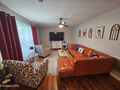 105 Rader Dr, Seymour, TN 37865 - photo 2