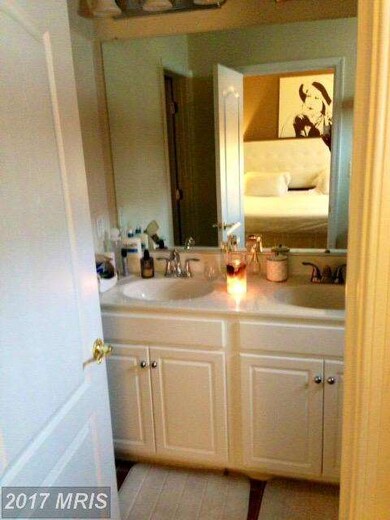 8003 Endzone Way, Hyattsville, MD 20785 - photo 5