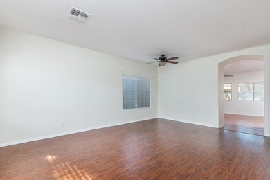 4) FORMAL LIVING_DINING