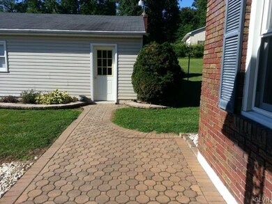 6175 Ridge Rd, Zionsville, PA 18092 - photo 7