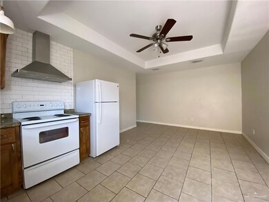 616 Jade St unit B, Edinburg, TX 78541 - photo 2
