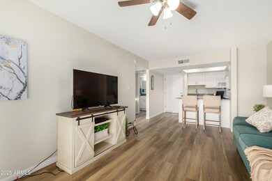 2002 W Sunnyside Dr unit OFC, Phoenix, AZ 85029 - photo 5