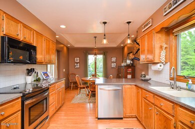 2661 Curticewood Dr NE, Grand Rapids, MI 49525 - photo 5