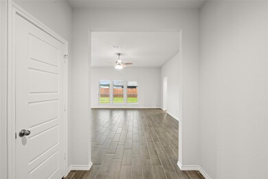 429 Basalt Dr, Azle, TX 76020 - photo 4