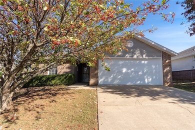 905 SW Apache Ct, Bentonville, AR 72712 - photo 2