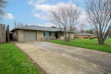 3613 N Lanewood Dr, Muncie, IN 47304 - photo 2