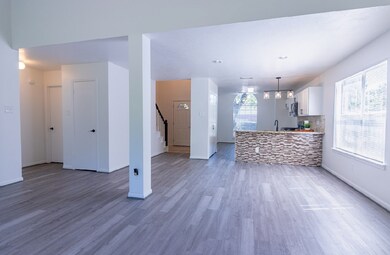 6511 Wexford Park Dr, Houston, TX 77088 - photo 7