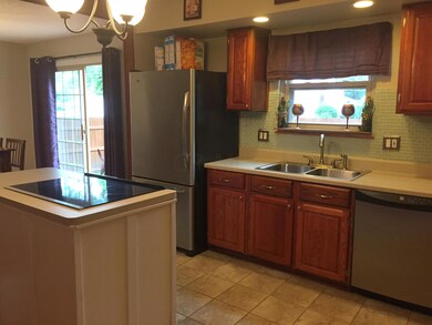 477 Cumberland Dr, Columbus, OH 43213 - photo 3