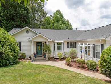 1 Park Ridge Ct, Asheville, NC 28803 - photo 2