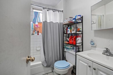 135 van Wagenen Ave unit 4E, Jersey City, NJ 07306 - photo 6