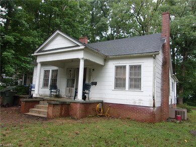 1311 Sunset Dr, Asheboro, NC 27205 - photo 2