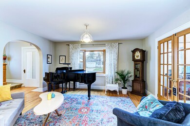 213 S Prairie St, Batavia, IL 60510 - photo 5