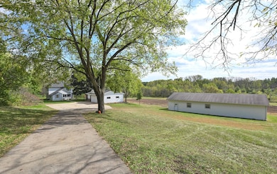 S96W22870 River Oaks Dr, Big Bend, WI 53103 - photo 3