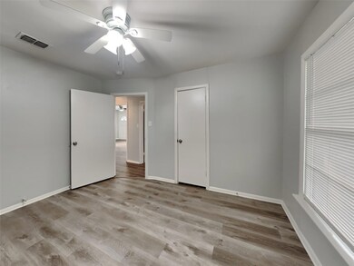 607 Dixon St, Cleburne, TX 76033 - photo 6