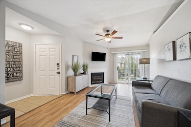 2121 Hepburn St unit 208, Houston, TX 77054 - photo 2