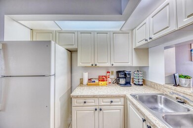 4401 46th Ave W unit 102, Bradenton, FL 34210 - photo 3