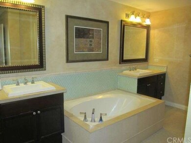 Master Bedroom - Bathroom