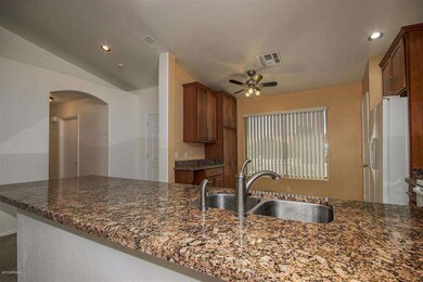 02 - Kitchen