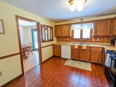 155 Center Depot Rd, Charlton, MA 01507 - photo 4
