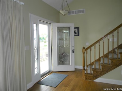 404 James Creek Ln, Jacksonville, IL 62650 - photo 4