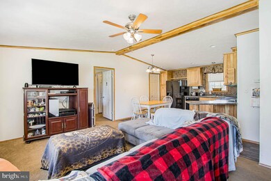 261 Carlisle Ave, Enola, PA 17025 - photo 4