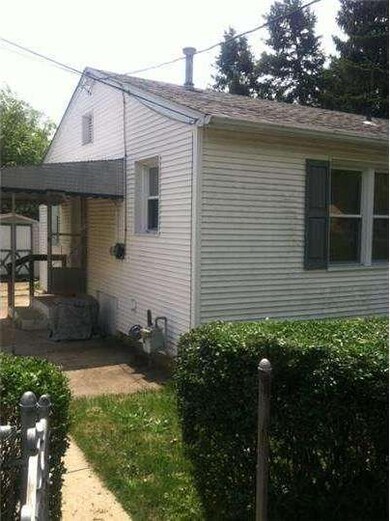 400 Albany Ct, Wallingford, PA 19086 - photo 2