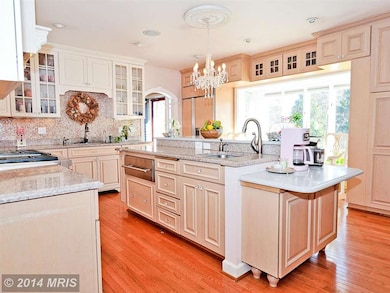 1204 Ina Ln, McLean, VA 22102 - photo 5