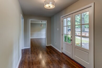 Large Entry way with lots of natural light.