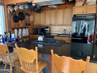 802 Oriole Ct, Hawley, PA 18428 - photo 6