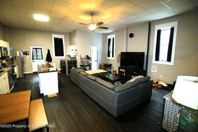 28 E Columbus Ave, Pittston, PA 18640 - photo 4