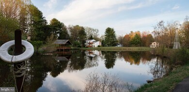 9818 Rand Dr, Burke, VA 22015 - photo 3