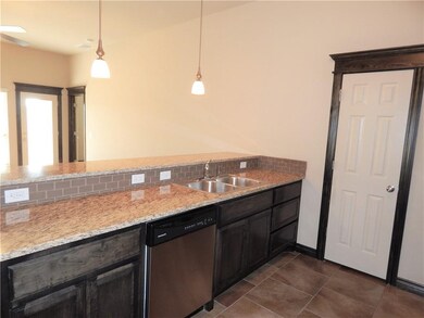 18122 Manera Way, Edmond, OK 73012 - photo 3