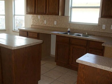 712 Danube Way, Horizon City, TX 79928 - photo 6