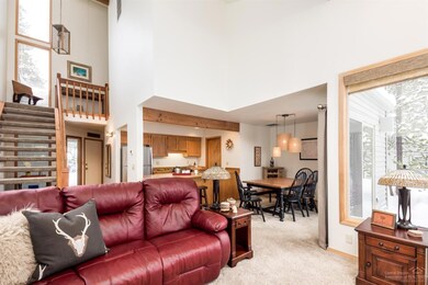 17728 Red Wing Ln, Sunriver, OR 97707 - photo 3