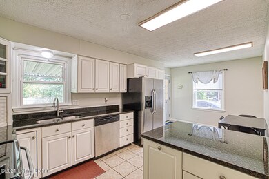 364 Ford Dr, Mount Washington, KY 40047 - photo 7