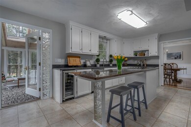 16 Woodland Dr, Londonderry, NH 03053 - photo 7