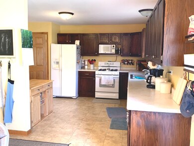 unlisted-address, Naperville, IL 60564 - photo 5