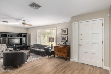 4406 S La Rosa Dr, Tempe, AZ 85282 - photo 6