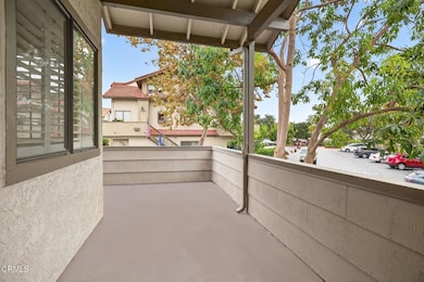 6-web-or-mls-UpmarketMedia-146Mae-089A