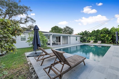 7235 SW 39th St, Miami, FL 33155 - photo 3