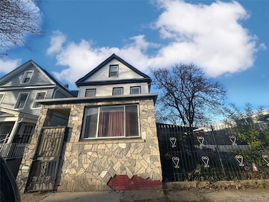 134-15 102nd Ave, South Richmond Hill, NY 11419 - photo 2