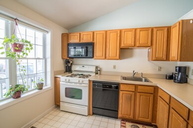 17 Saint John Ln unit A, Hampstead, NH 03841 - photo 7