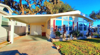 37811 Chancey Rd unit 193, Zephyrhills, FL 33541 - photo 2