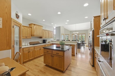 Cooktop &2 BI WAll Ovens!