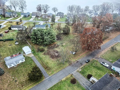 18 & 19 Elizabeth Dr, Three Rivers, MI 49093 - photo 2