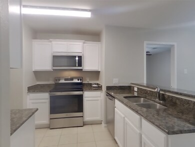 12230 Estelle Ln, Pinehurst, TX 77362 - photo 5