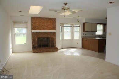 5504 Southport Ln, Fairfax, VA 22032 - photo 6