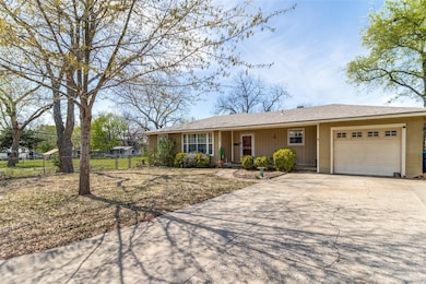 1800 W Walker St, Denison, TX 75020 - photo 2