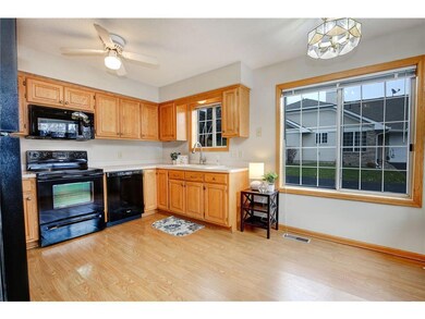 Spacious kitchen!
