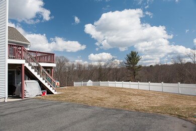 32 Vista Cir, Holden, MA 01520 - photo 5